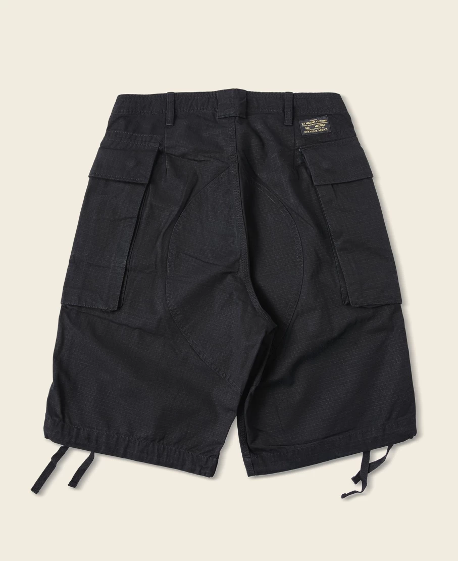 Bronson Men's 8.5 Oz Black Cotton Ripstop Cargo Shorts for Durable Outdoor Wear