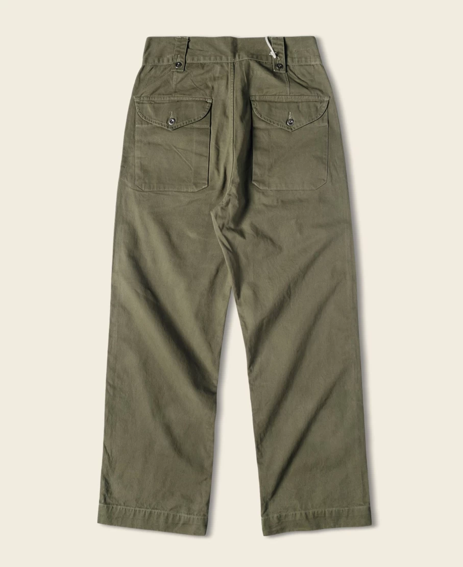 Bronson Olive Military Pants - 1943 British Army Gurkha Bermuda Style for Men